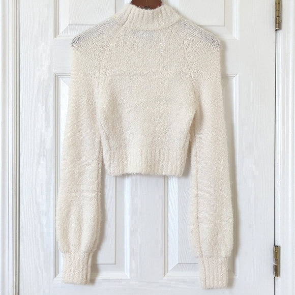 Urban Outfitters Avril Wool Blend Cropped Mock Neck Puff Sleeve Sweater Ivory XS - Picture 9 of 11
